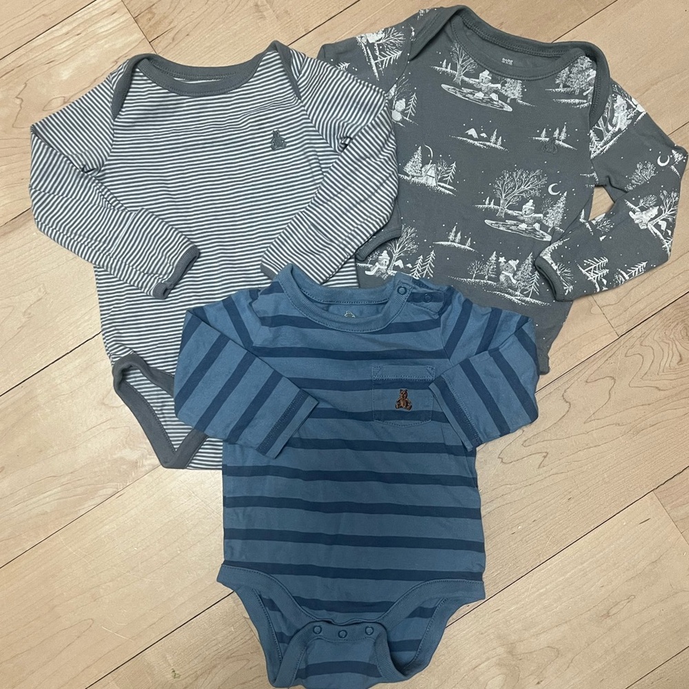 Baby GAP Organic Cotton Onesies 3-6month